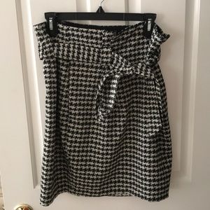 Express Houndstooth Skirt